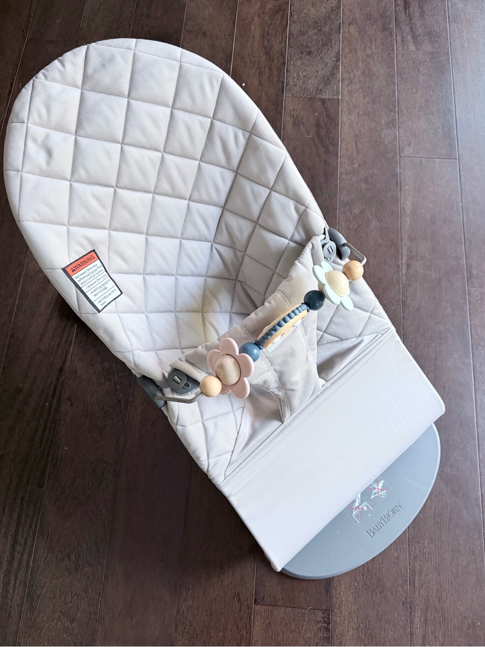 ** LIKE NEW** BabyBjörn Quilted Bouncer -Gray